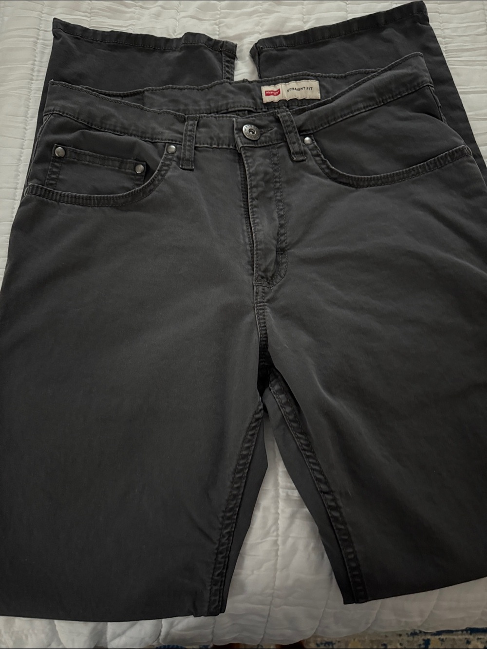 Wrangler Straight Fit 5-Pocket Pant Men's Gray Pants Waist 30